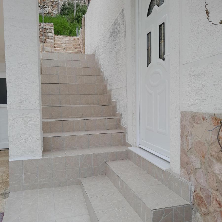 Denni'S Home Sarandë 외부 사진