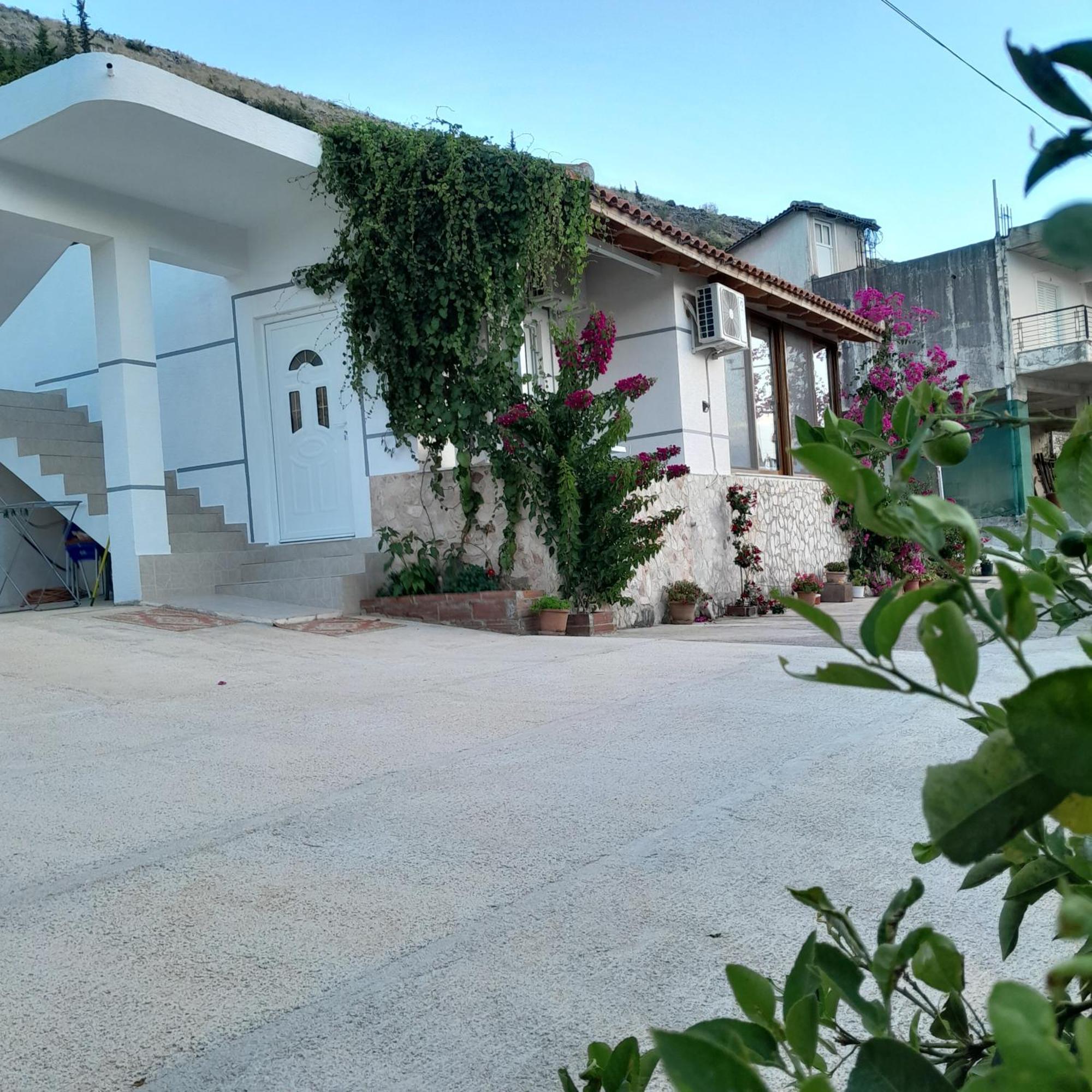 Denni'S Home Sarandë 외부 사진