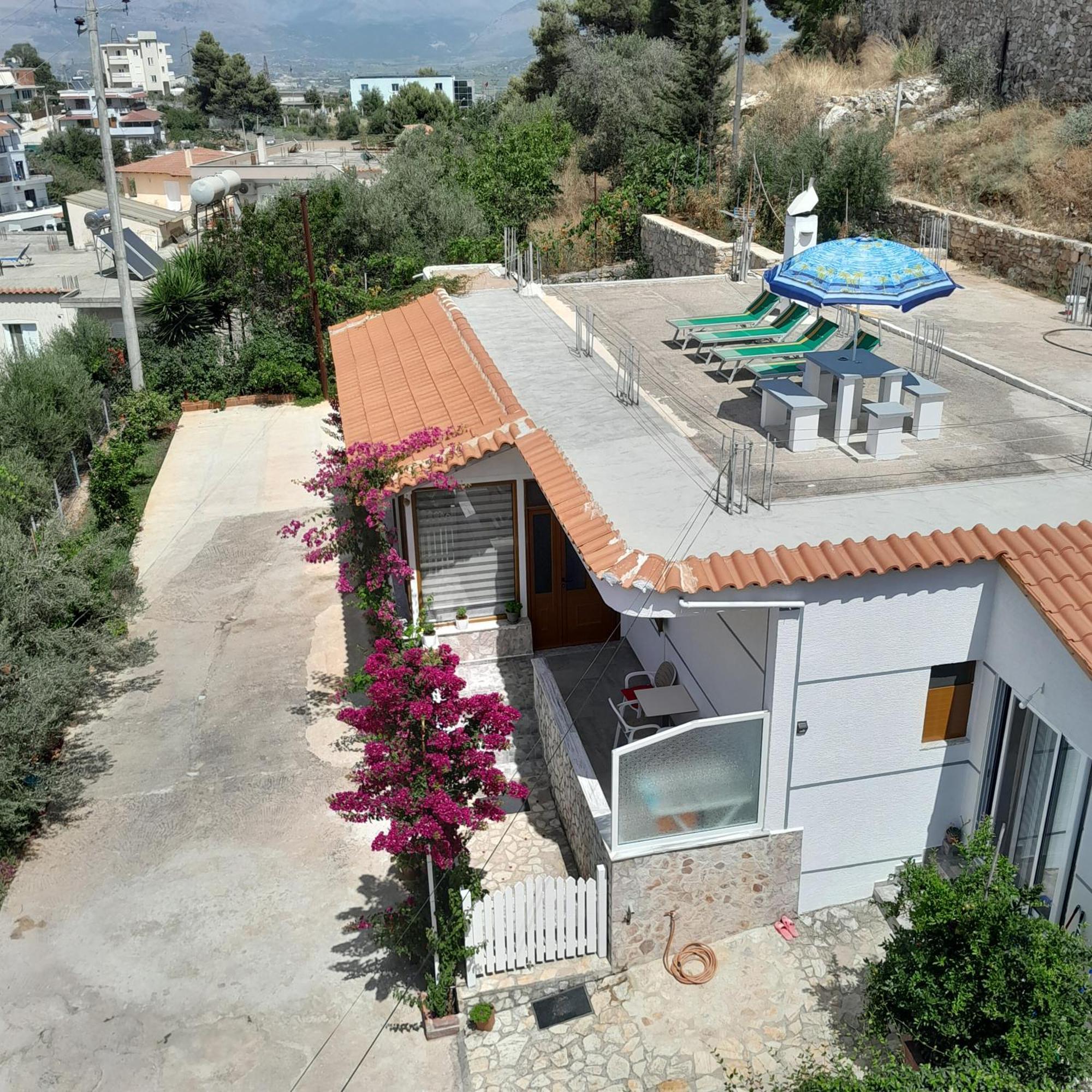 Denni'S Home Sarandë 객실 사진