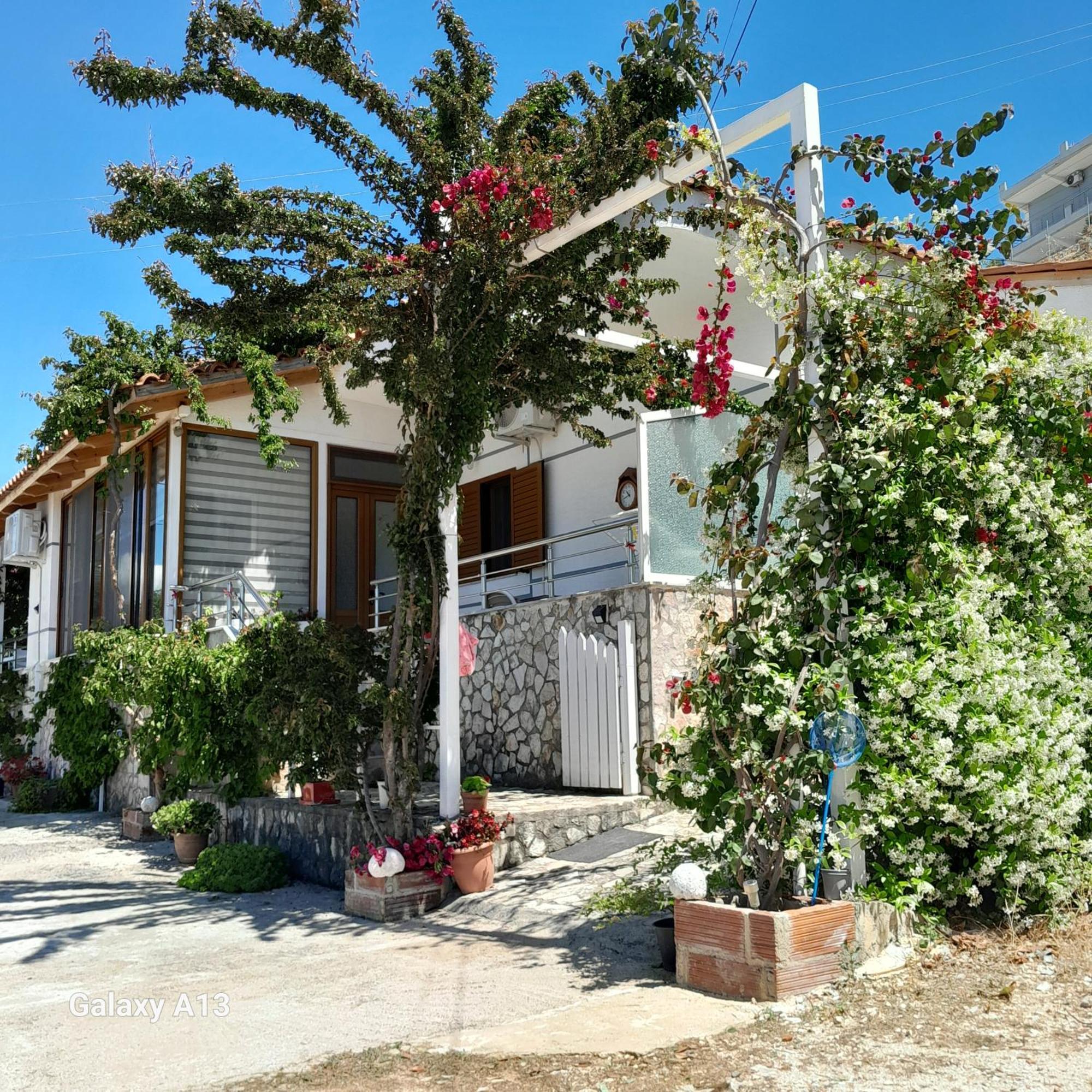 Denni'S Home Sarandë 외부 사진